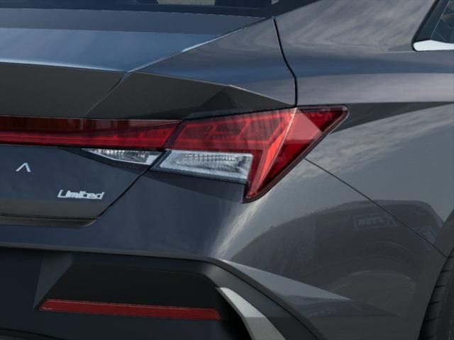 2025 Hyundai Elantra Limited Edition 10