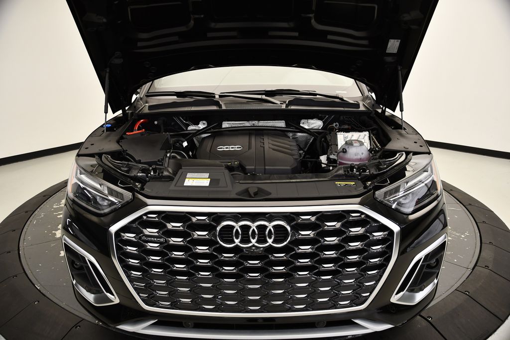 Thumbnail: 2025 Audi Q5 - 12