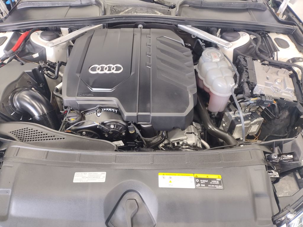 2023 Audi A4 45 S line Premium Plus