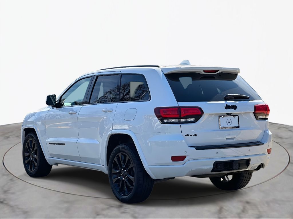 2017 Jeep Grand Cherokee Altitude 5