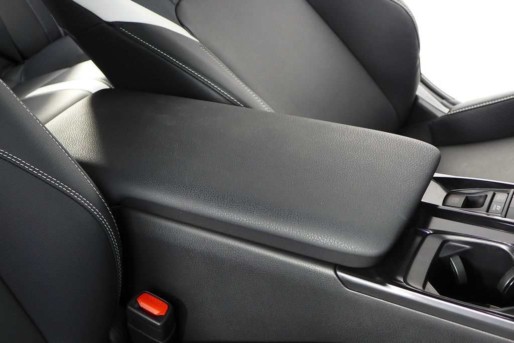 Thumbnail: 2025 Toyota Camry - 16