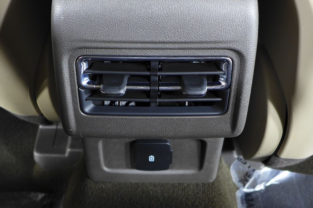2023 Lincoln Corsair Standard 22