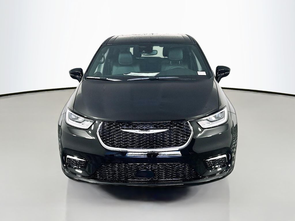 New 2026 Black Chrysler Select image 2