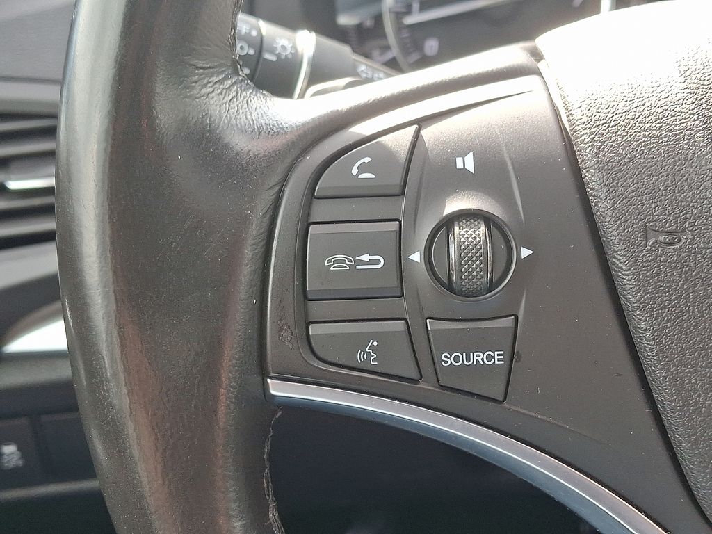 2016 Acura MDX Base 22