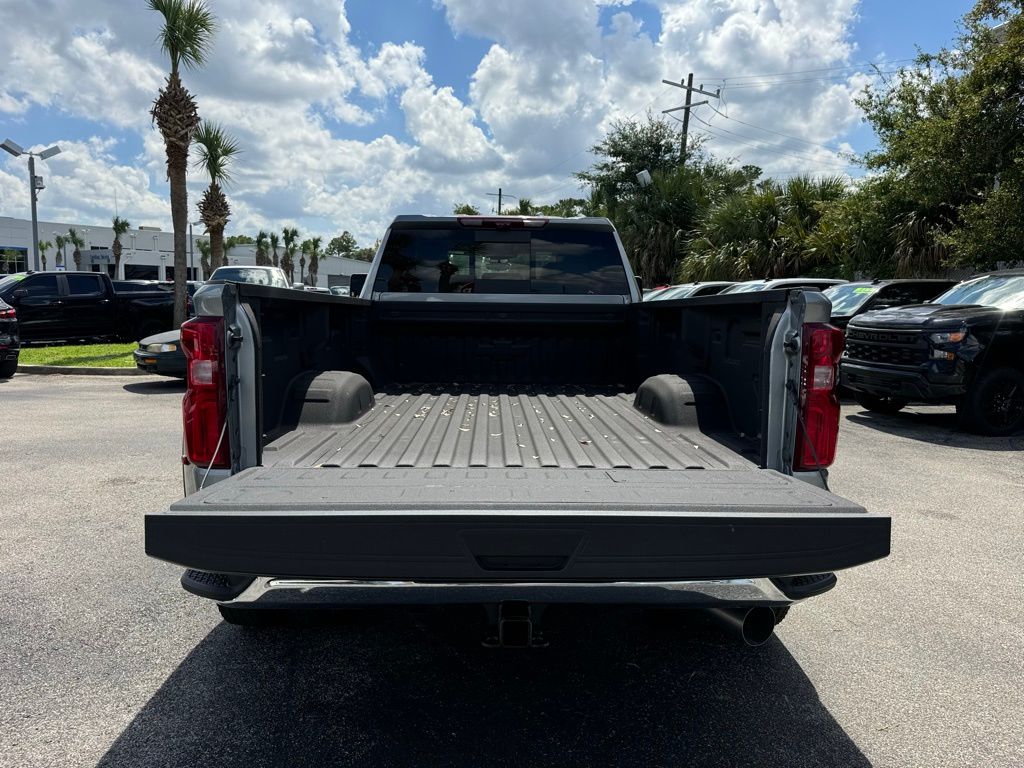 2024 Chevrolet Silverado 3500HD LTZ 12