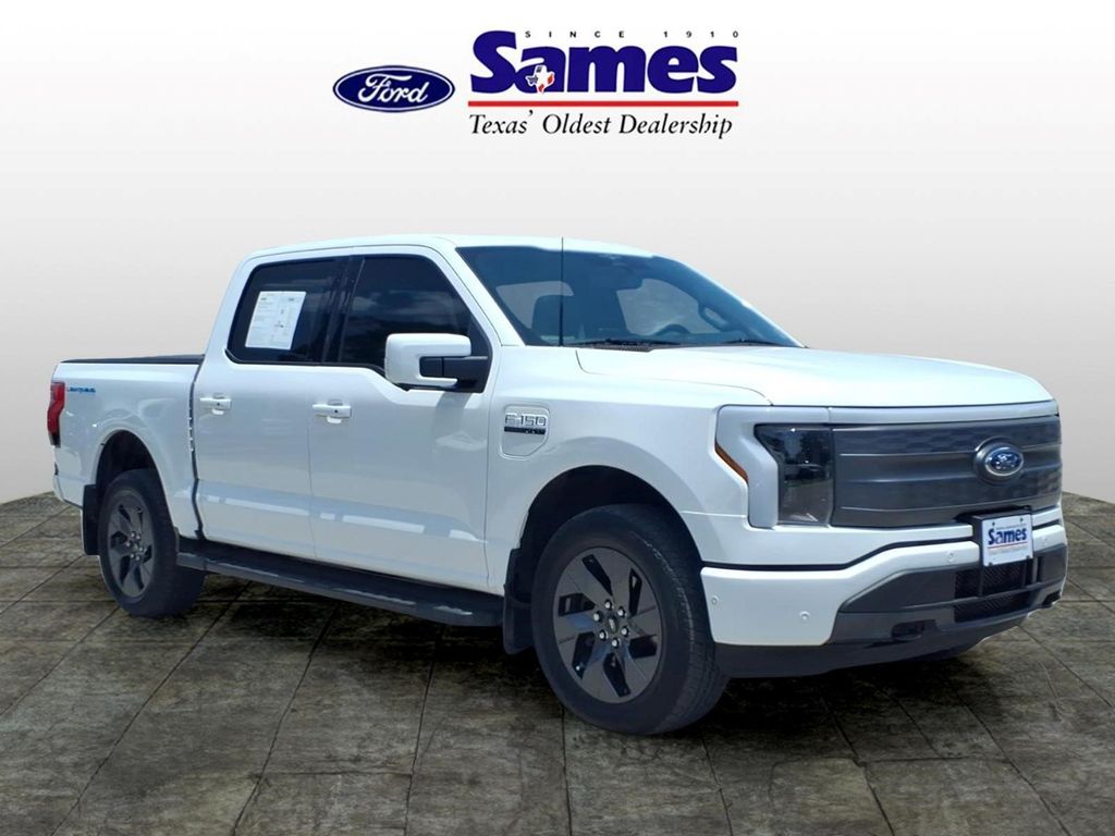 2023 Ford F-150 Lightning Lariat SuperCrew AWD