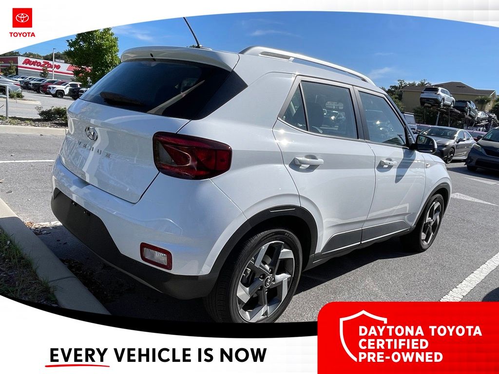 Used 2025 Hyundai Venue SUV