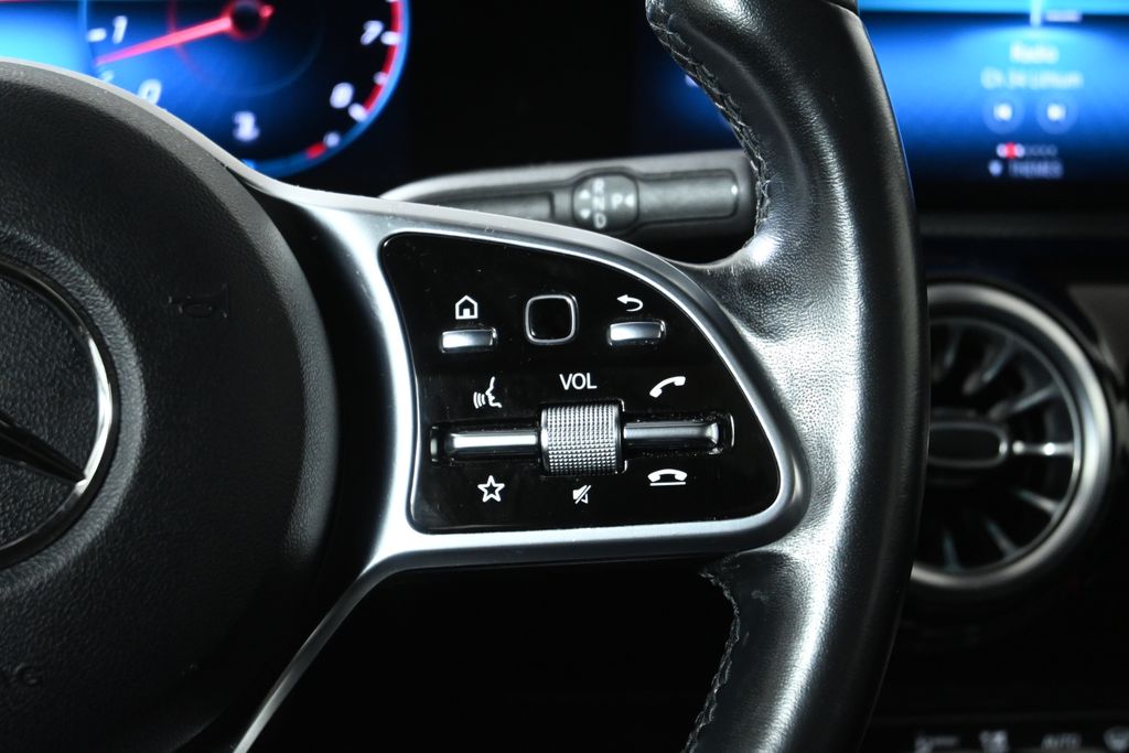 Thumbnail: 2022 Mercedes-Benz A-Class - 16