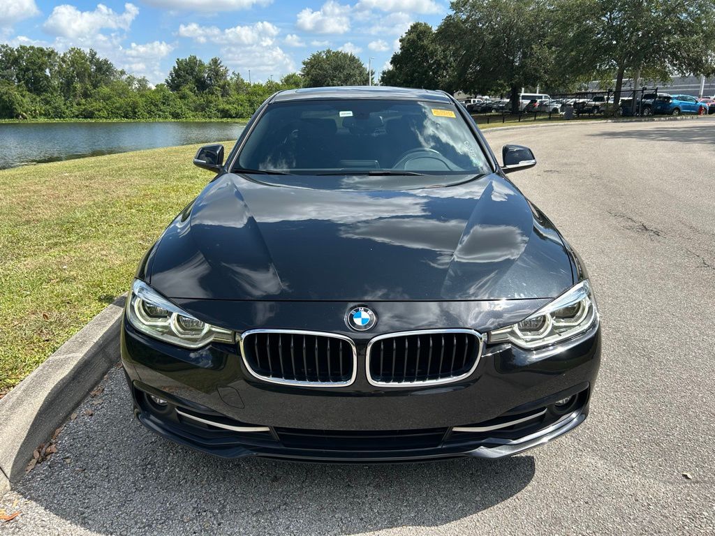 Thumbnail: 2018 BMW 3 Series - 8