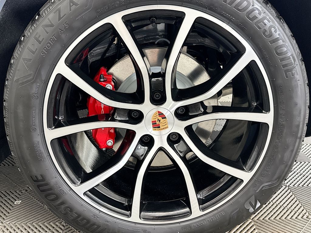 Thumbnail: 2026 Porsche Cayenne - 32