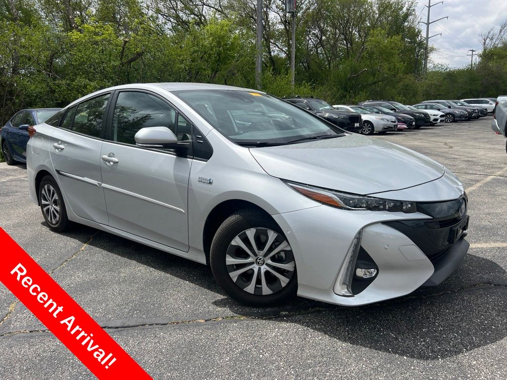 2022 Toyota Prius Prime Limited's photo