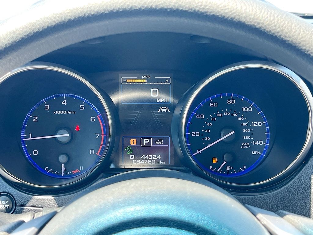 Used 2019 Silver Subaru 2.5i image 12