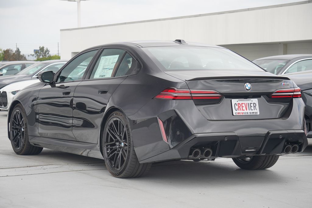 2025 BMW M5 Base 8