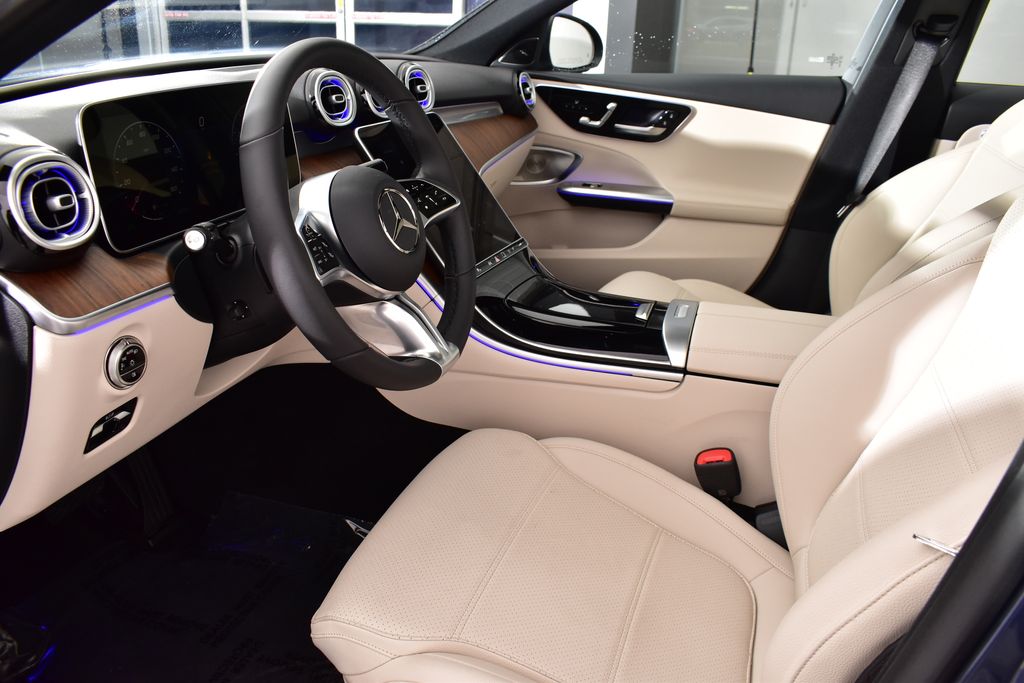 Thumbnail: 2025 Mercedes-Benz C-Class - 14