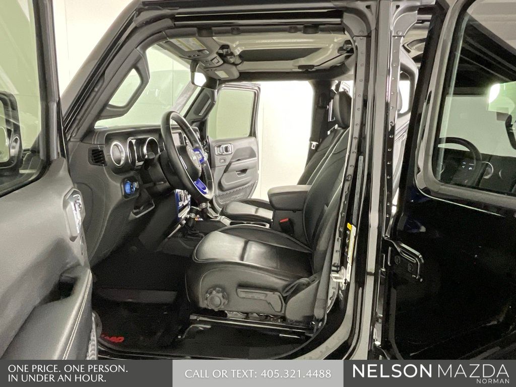 Used 2021 Black Jeep Overland image 11