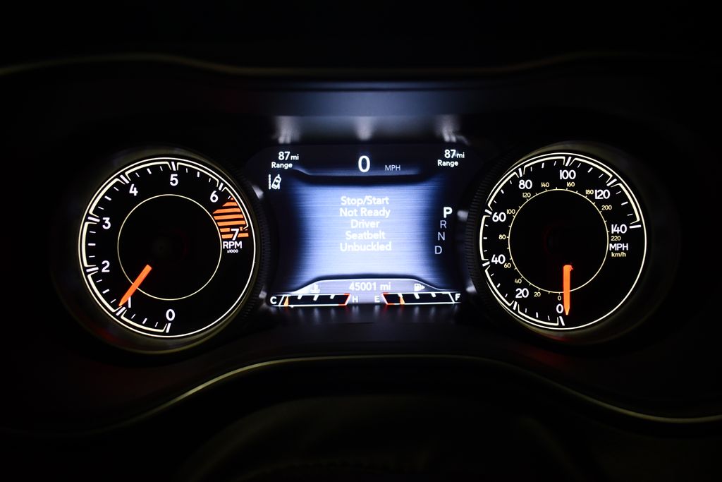 Thumbnail: 2023 Jeep Cherokee - 23