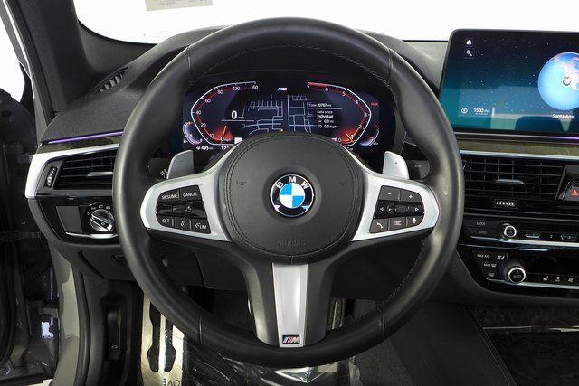 2022 BMW 5 Series 530i 26