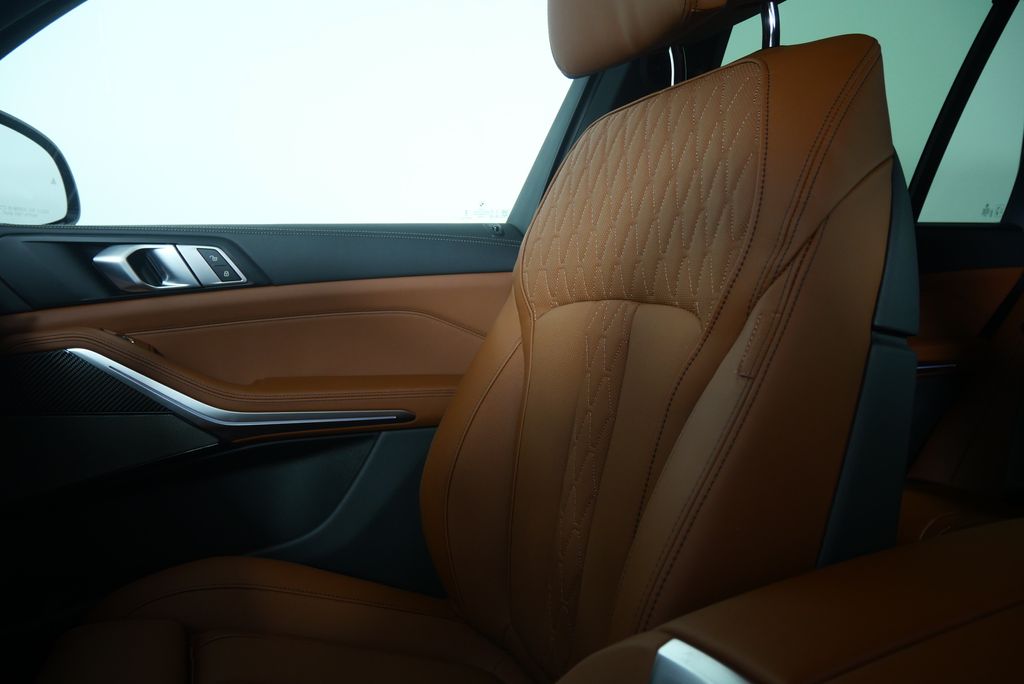 Thumbnail: 2026 BMW X5 - 23