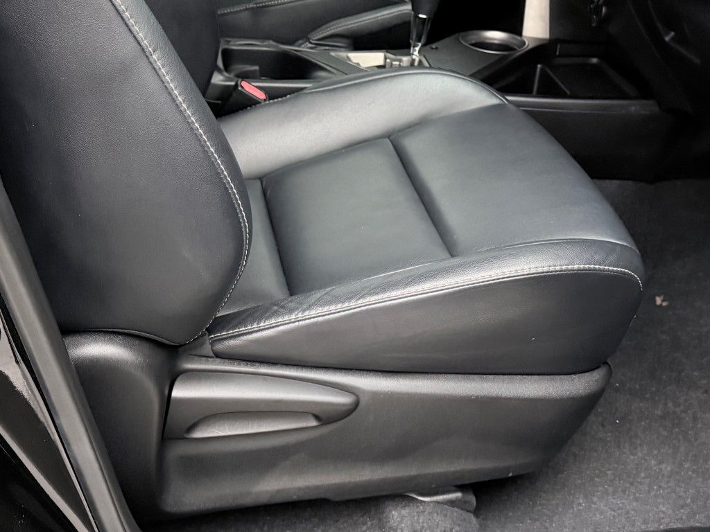 Thumbnail: 2015 Toyota RAV4 - 17