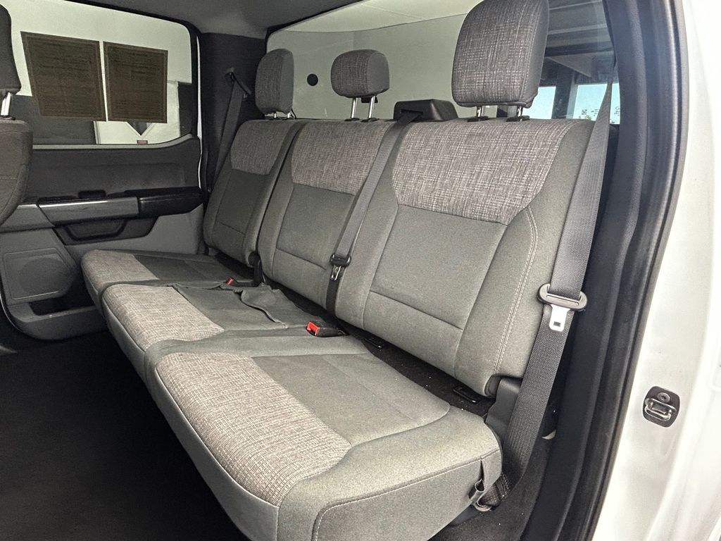 Used 2024 Oxford White Ford XLT image 23