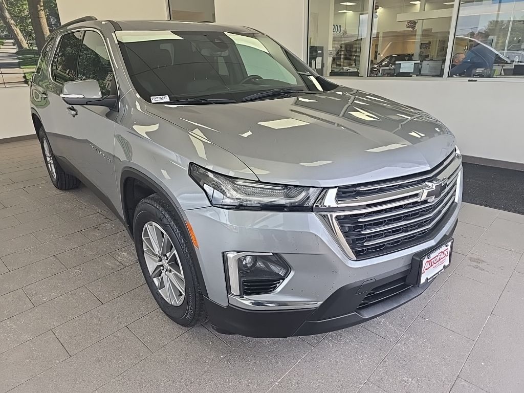 2023 Chevrolet Traverse LT Cloth AWD