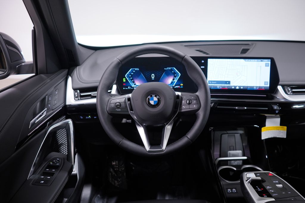 2025 BMW X1 xDrive28i 11