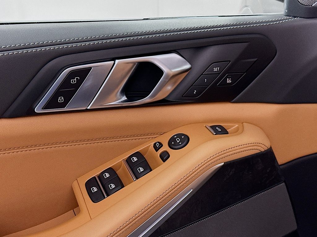 Thumbnail: 2026 BMW X5 - 20