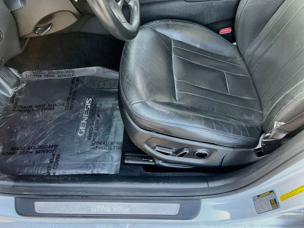 2015 Hyundai Genesis 3.8 White at Gullo Toyota
