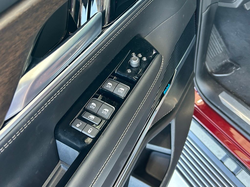 Used 2024 Velvet Red Pearlcoat Jeep Base image 46