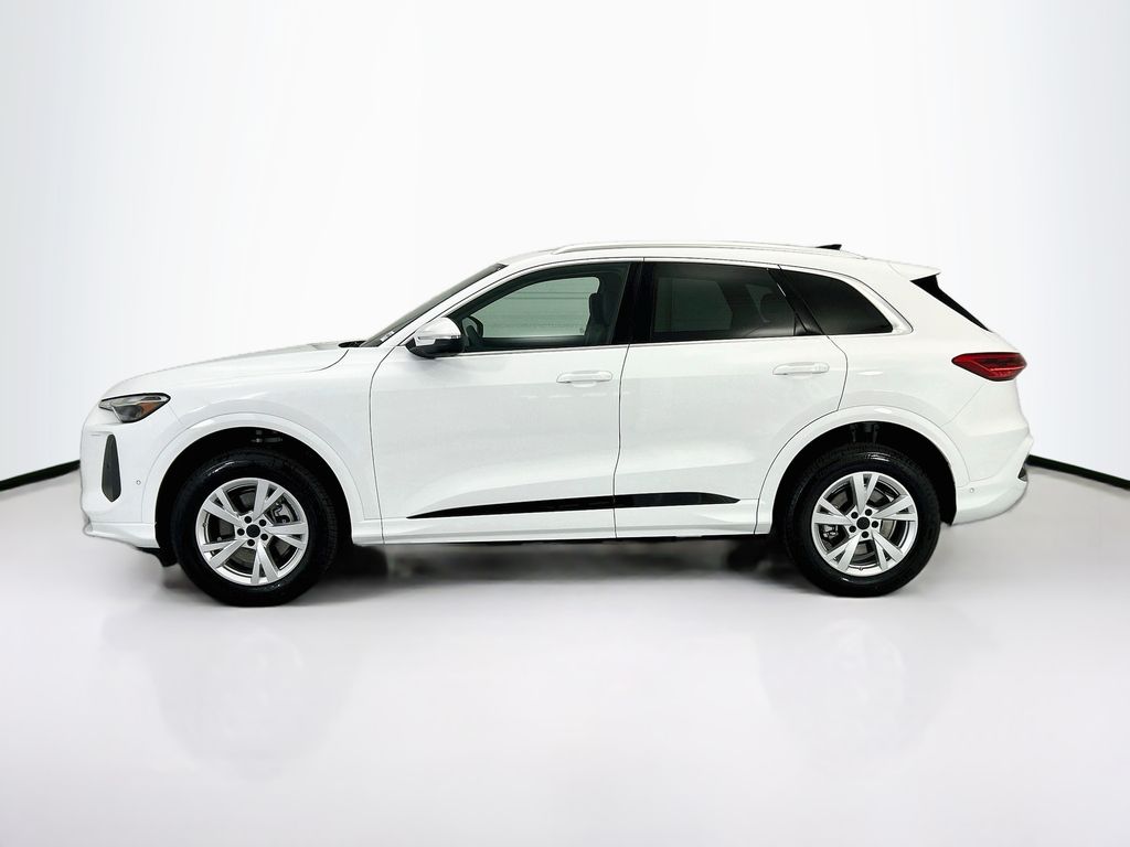 Thumbnail: 2026 Audi Q5 - 8