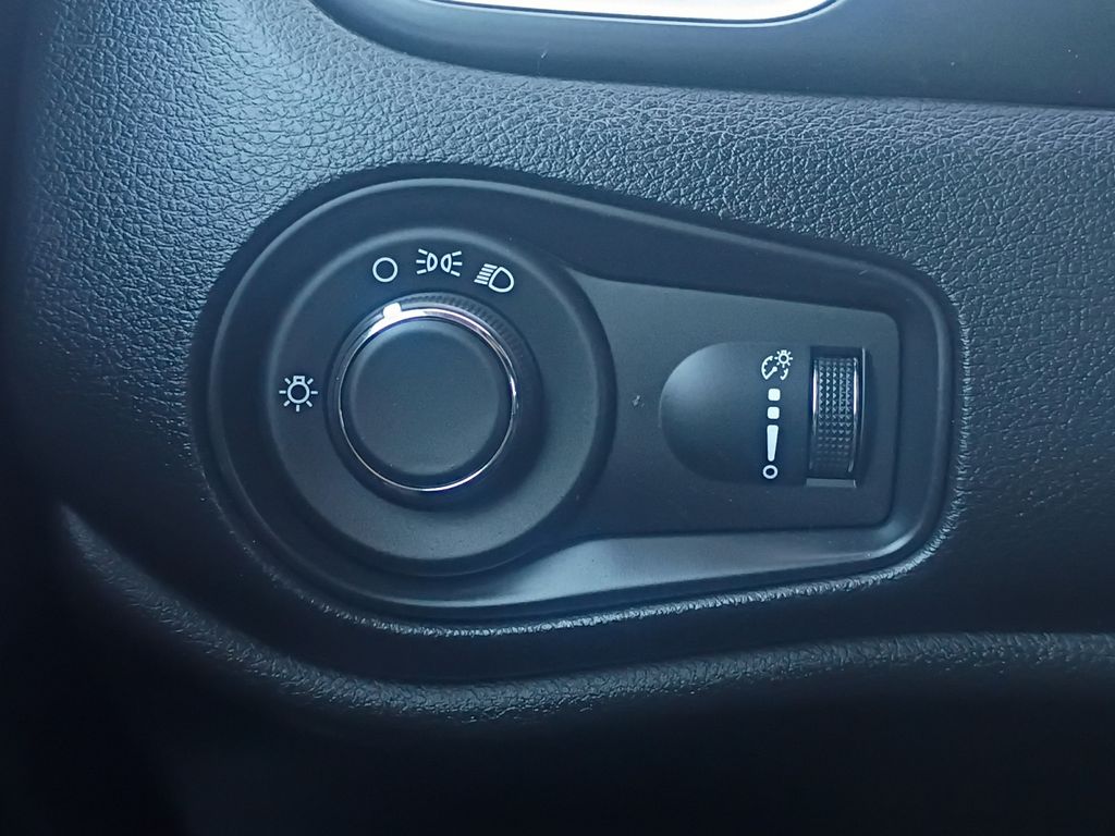 Used Car 2020 Jeep Renegade  Sport For Sale Under $15,000 In Austin, Texas