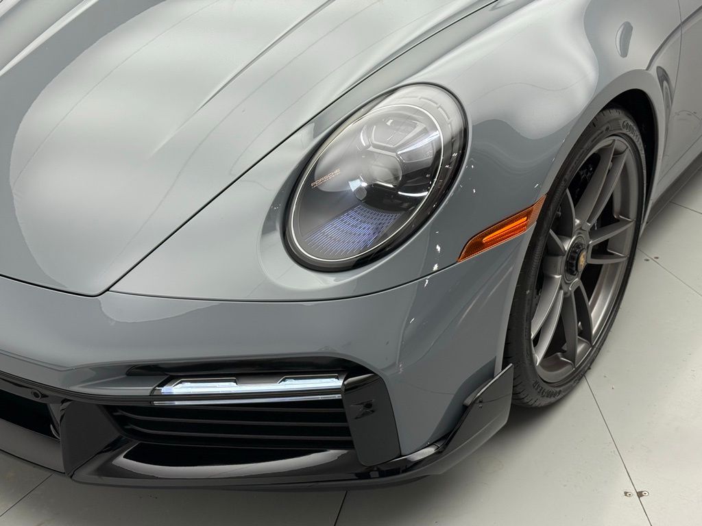 2024 Porsche 911 Turbo S 29