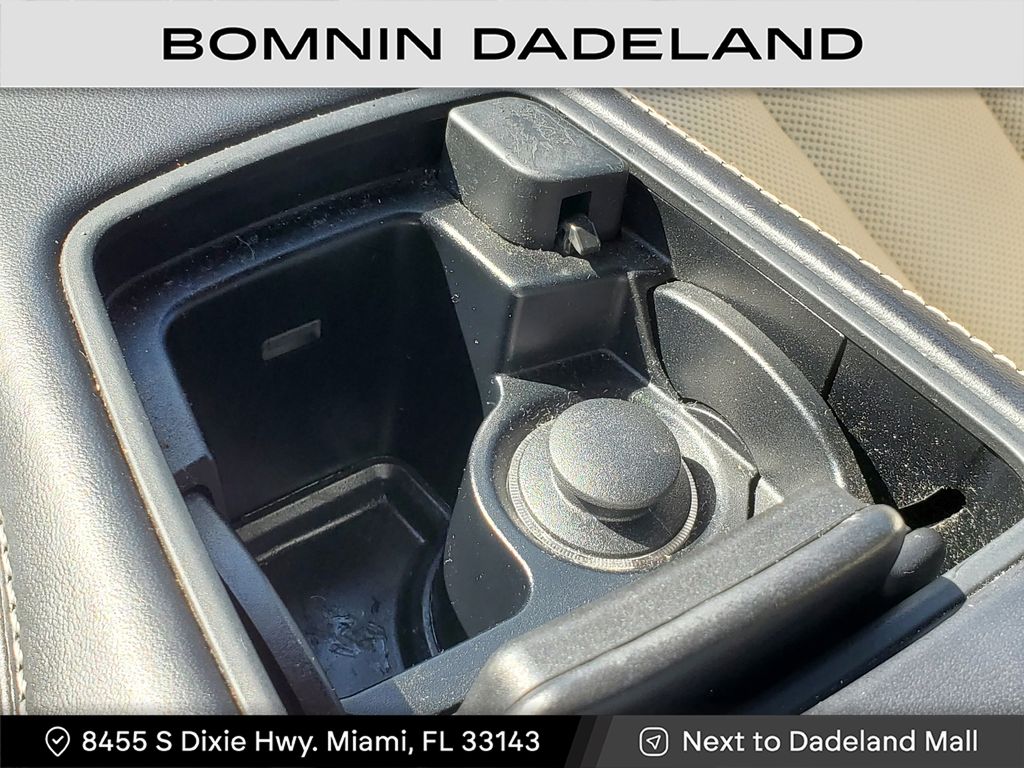 2014 BMW Legend 650i photo