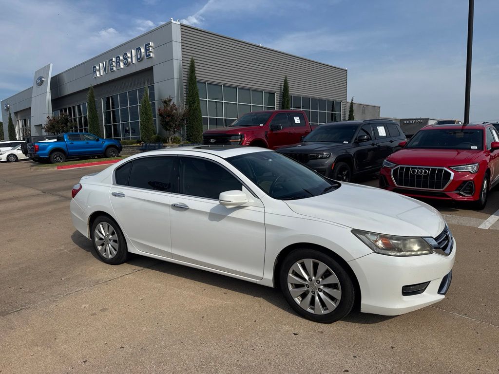 White Orchid 2015 Honda Accord Sedan Front-Wheel Drive 6-Speed Automatic