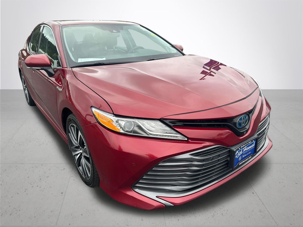 2018 Toyota Camry Hybrid XLE