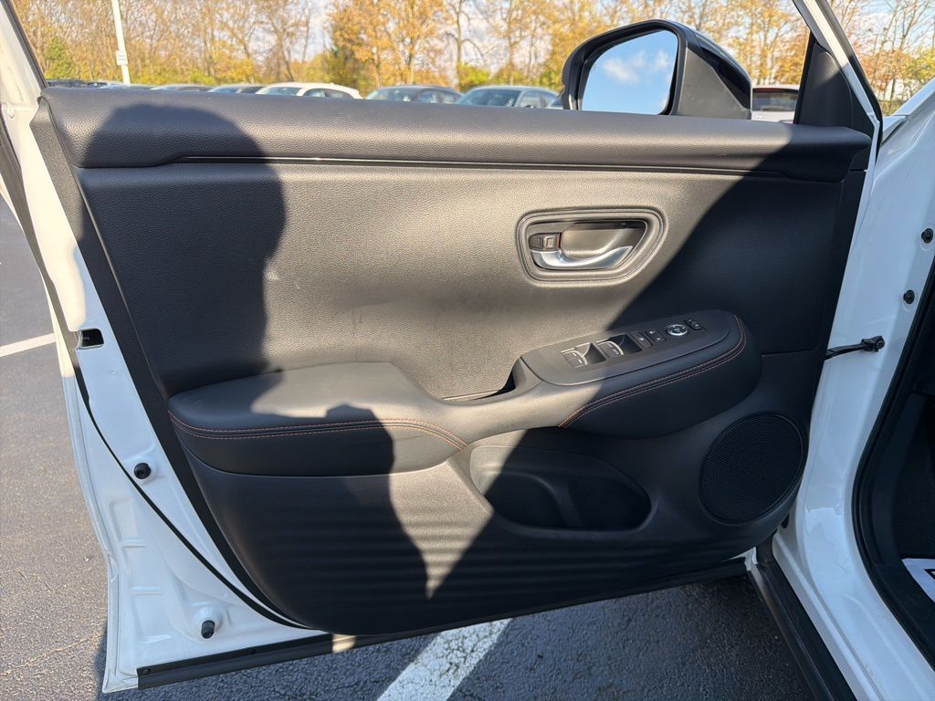 Thumbnail: 2023 Honda HR-V - 18