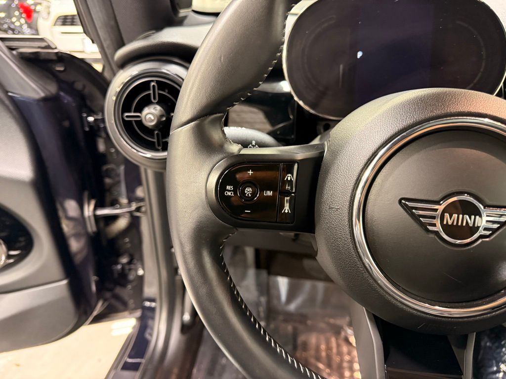 Thumbnail: 2023 MINI Cooper Hardtop - 13