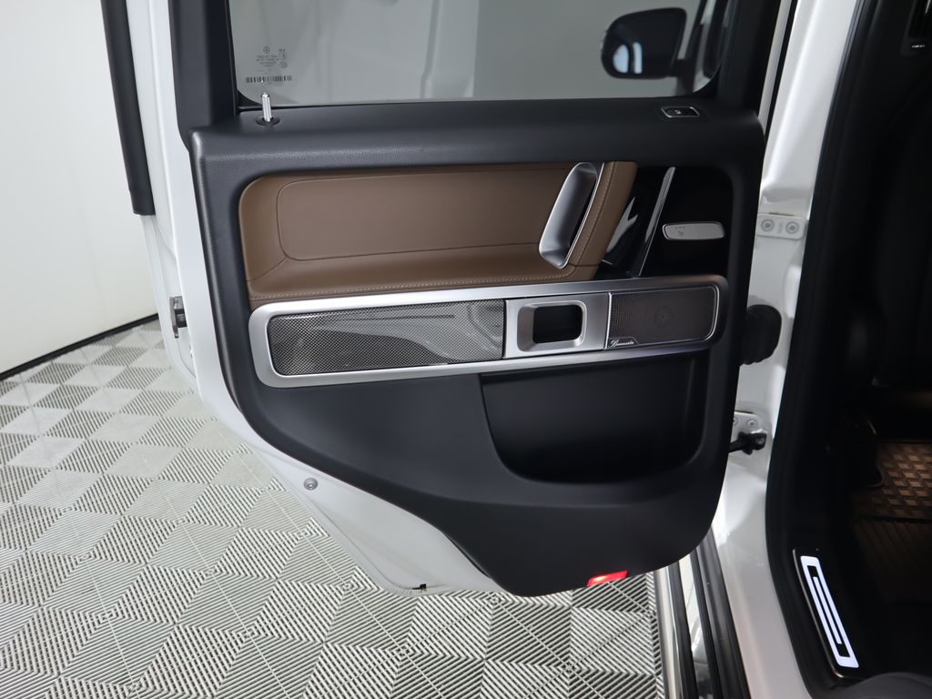 Thumbnail: 2021 Mercedes-Benz G-Class - 26