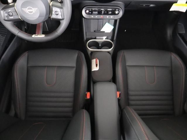 Thumbnail: 2026 MINI Cooper - 21