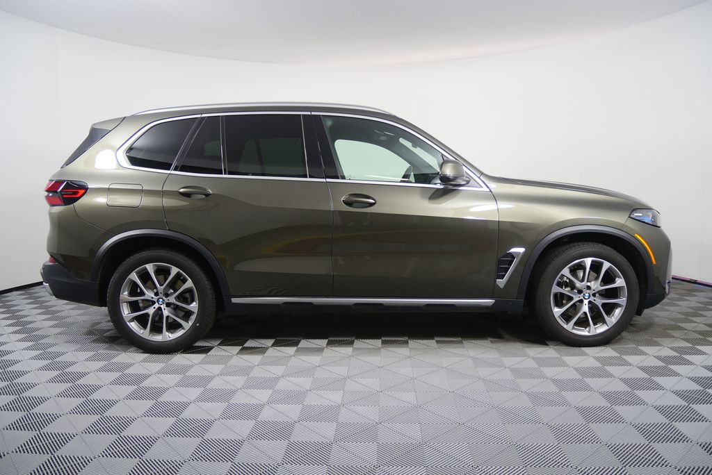 Thumbnail: 2025 BMW X5 - 2