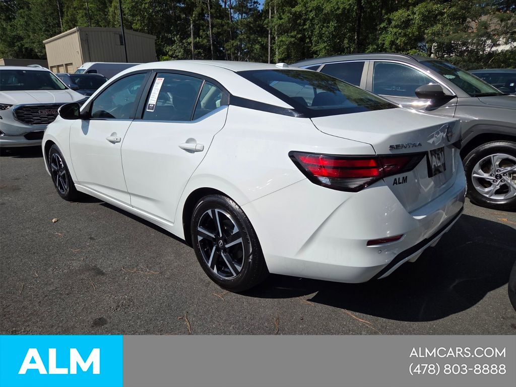 Used 2024 White Nissan SV image 9