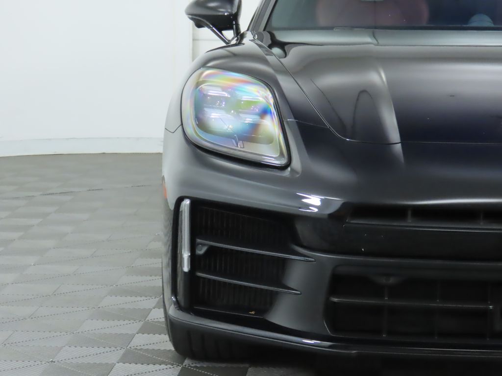 Thumbnail: 2024 Porsche Panamera - 12