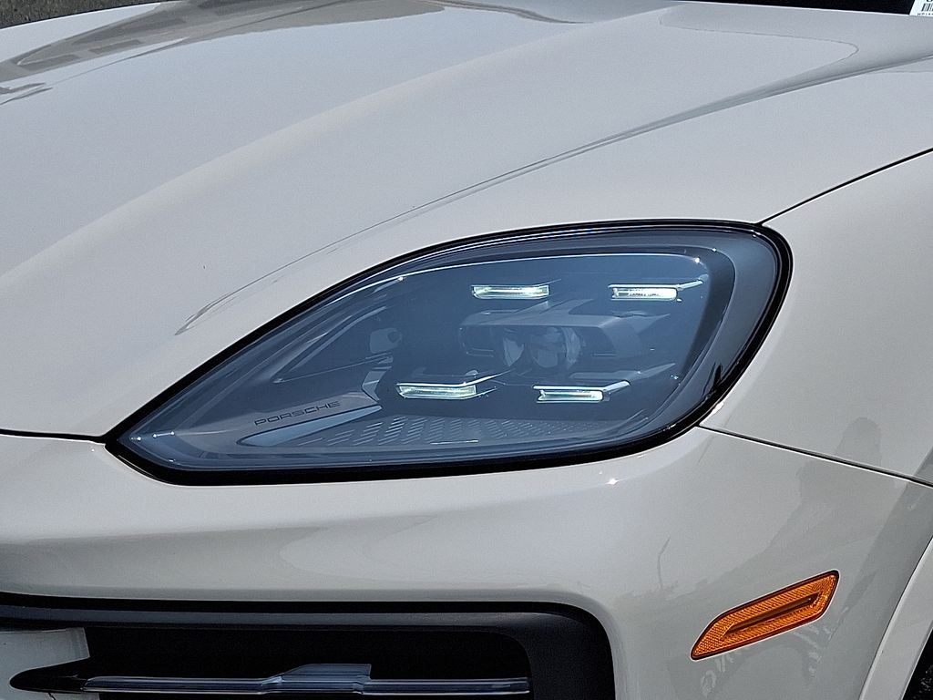 2024 Porsche Cayenne  12
