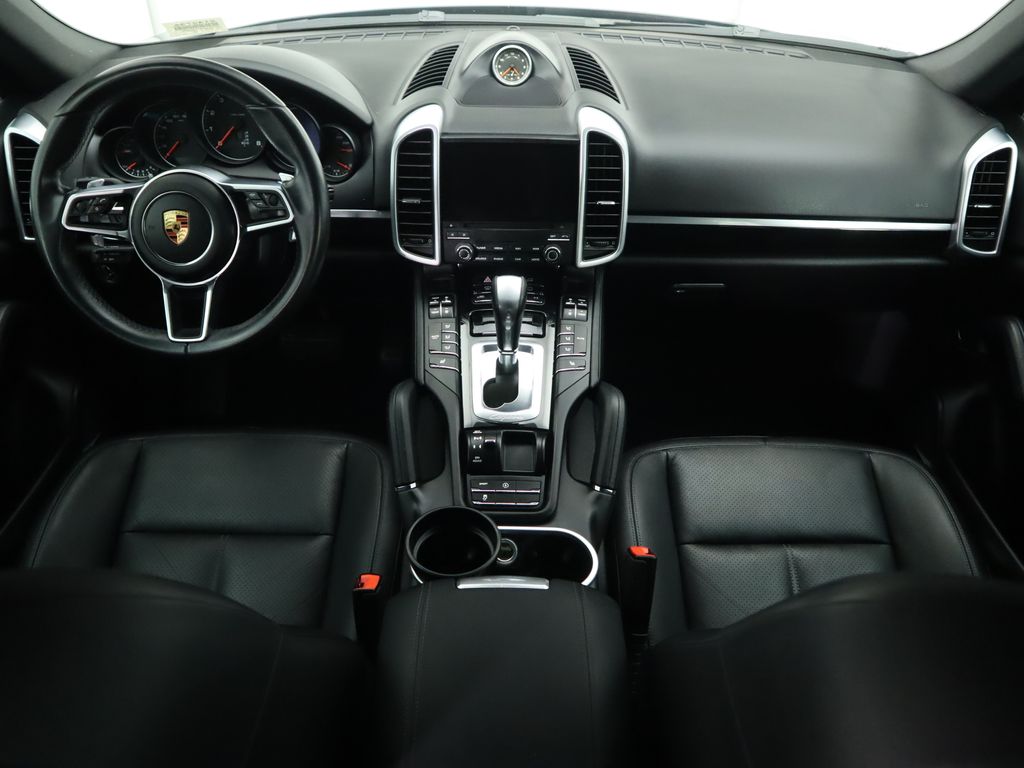 Thumbnail: 2017 Porsche Cayenne - 13