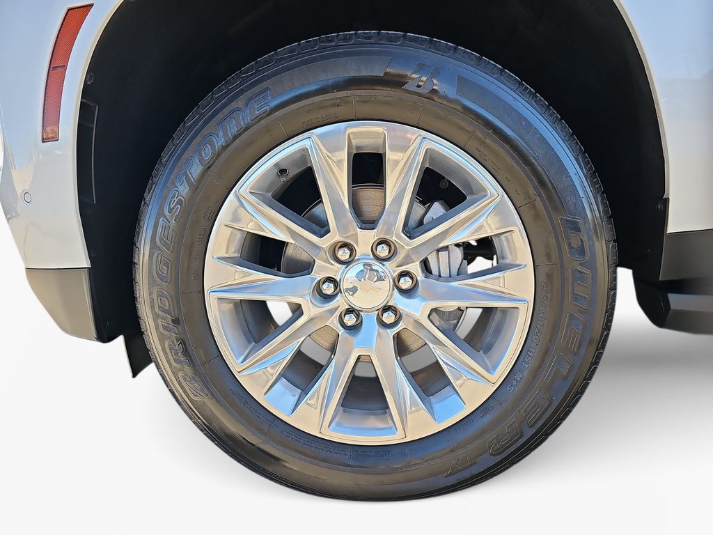Used 2025 Chevrolet Suburban SUV