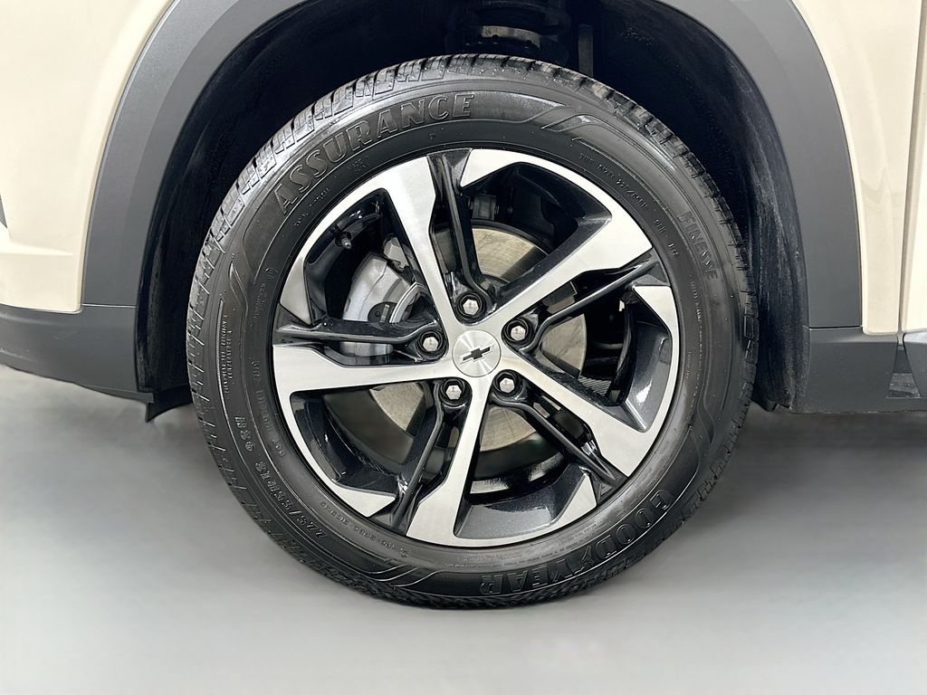 Thumbnail: 2026 Chevrolet Trax - 30