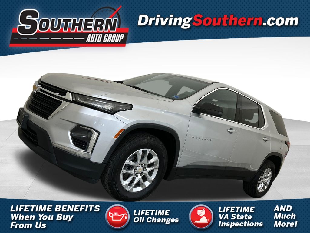 Silver Ice Metallic 2022 Chevrolet Traverse SUV / Crossover Front-Wheel Drive 9-Speed Automatic