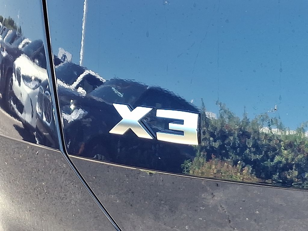 Thumbnail: 2026 BMW X3 - 11