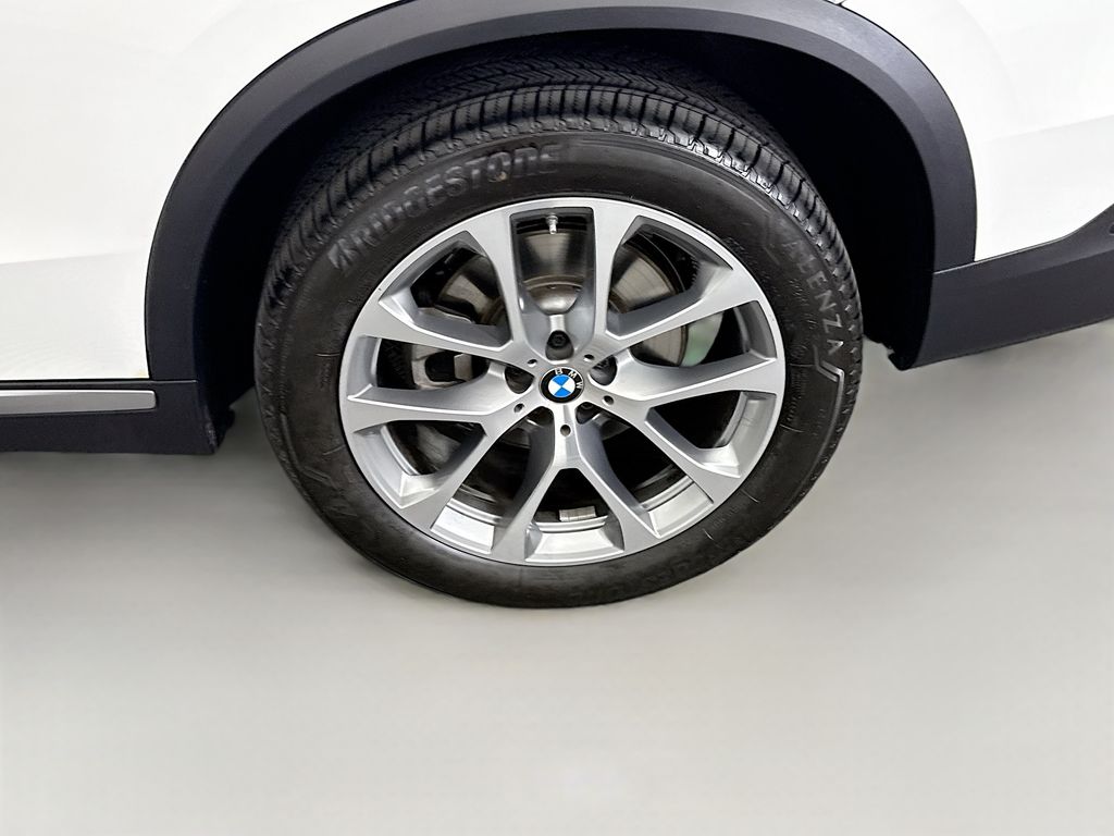 Thumbnail: 2026 BMW X5 - 30