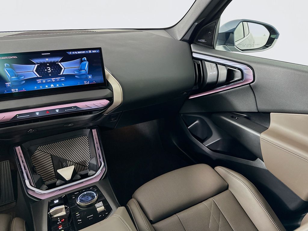 Thumbnail: 2025 BMW X3 - 22